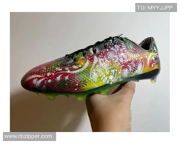 定制足球鞋助力球员提升表现打造专属运动风格与舒适体验